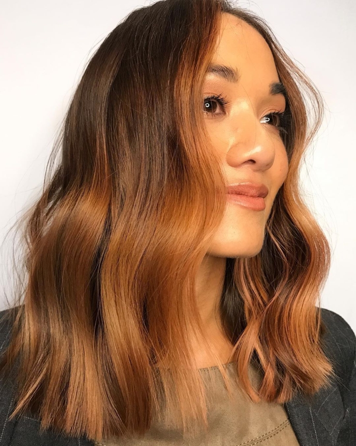 Couleur de cheveux brun doré