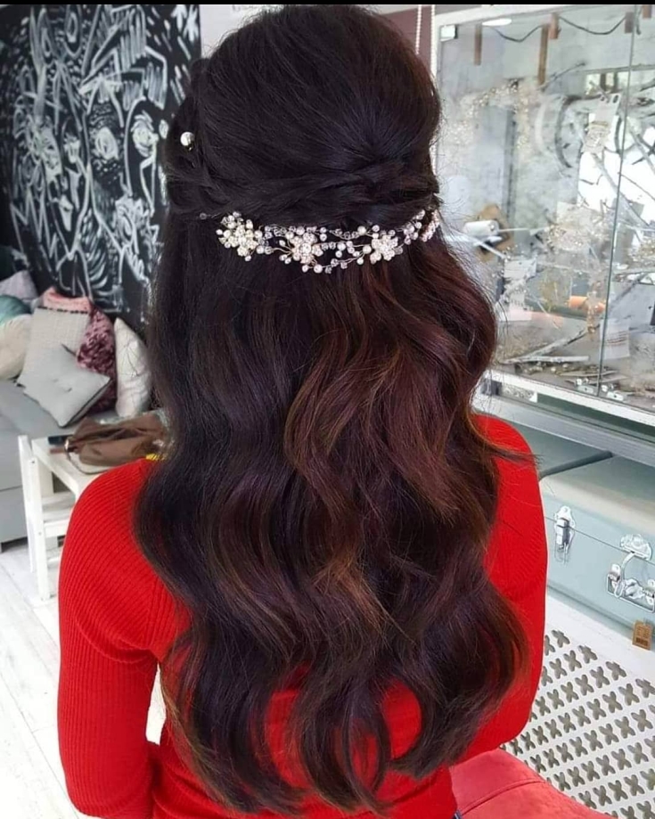 Couleur des cheveux brun rougeâtre