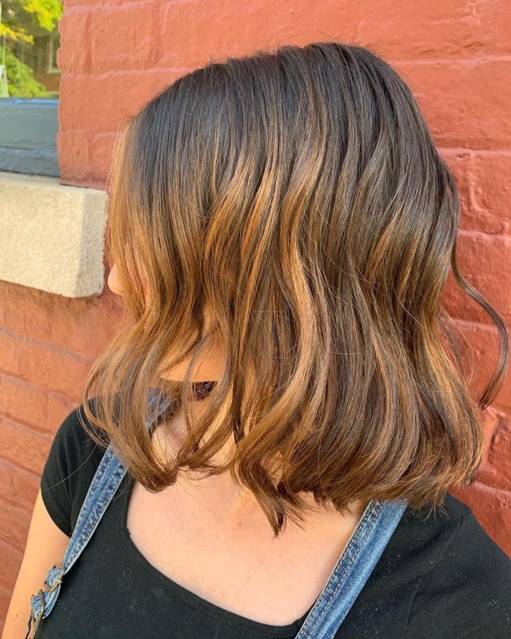 Couleur des cheveux châtain clair