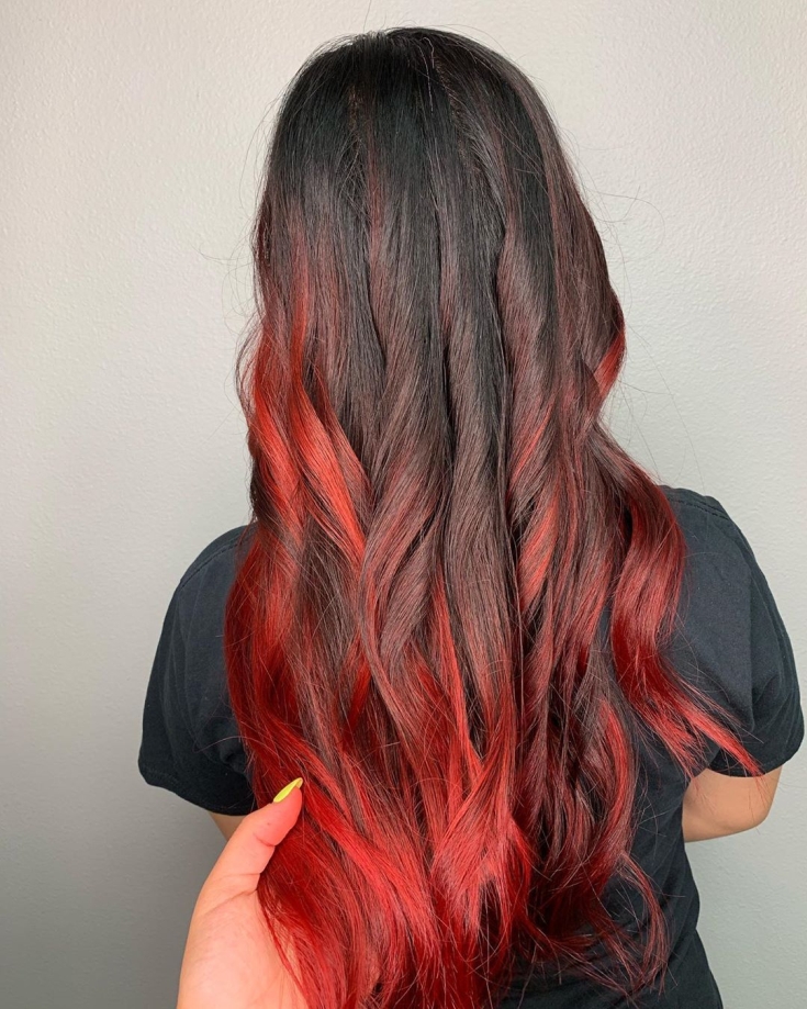 Couleur des cheveux brun rougeâtre