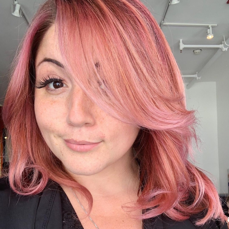 Couleur de cheveux en or rose
