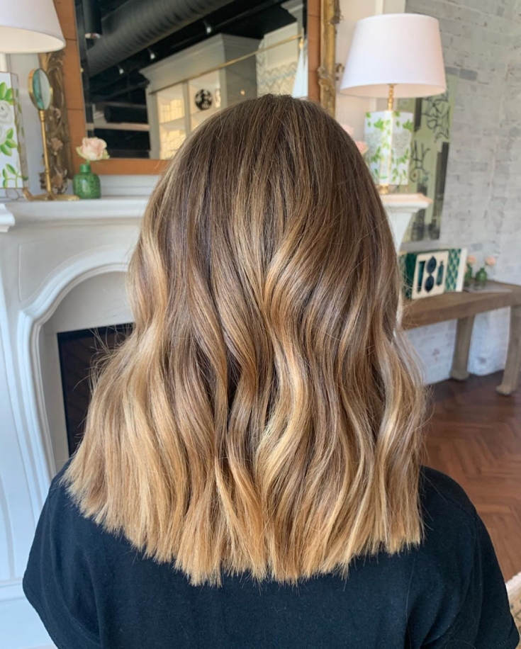 Couleur des cheveux châtain clair
