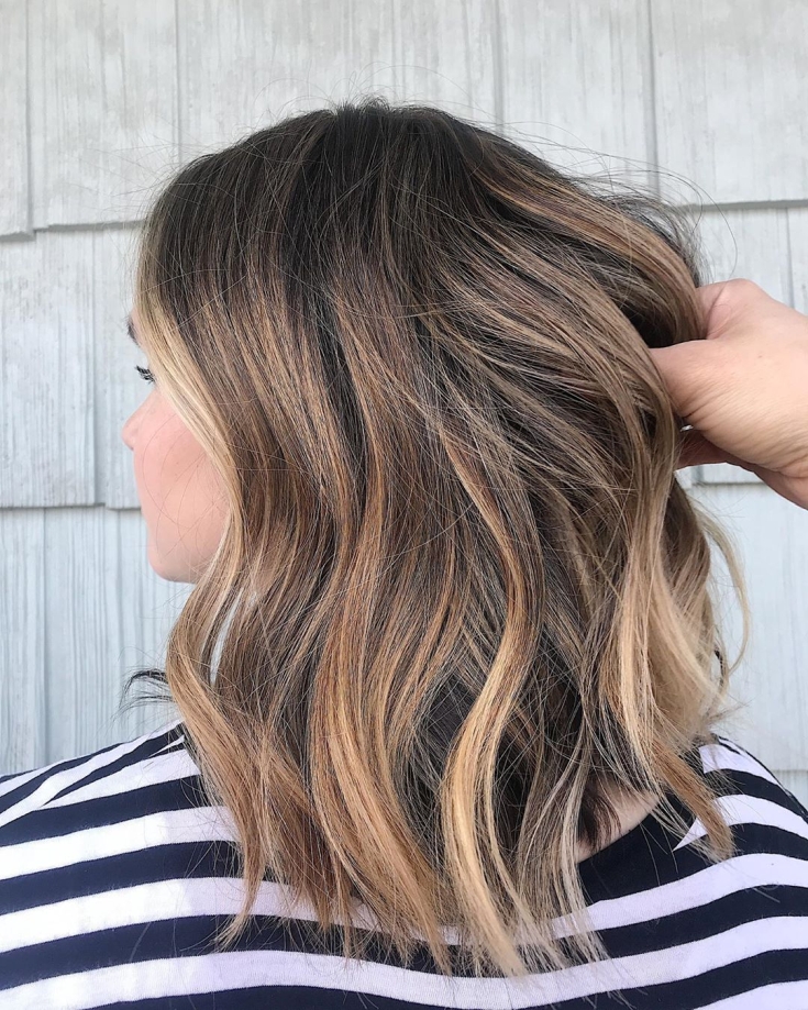Couleur des cheveux châtain clair