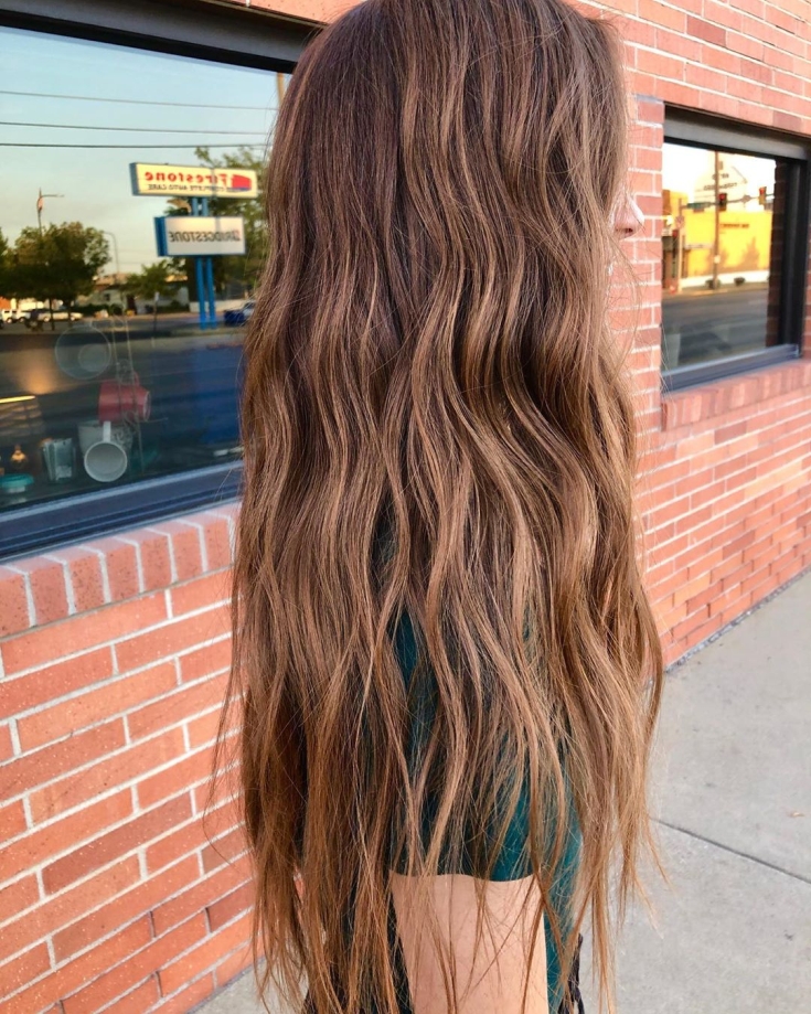 Couleur de cheveux brun froid