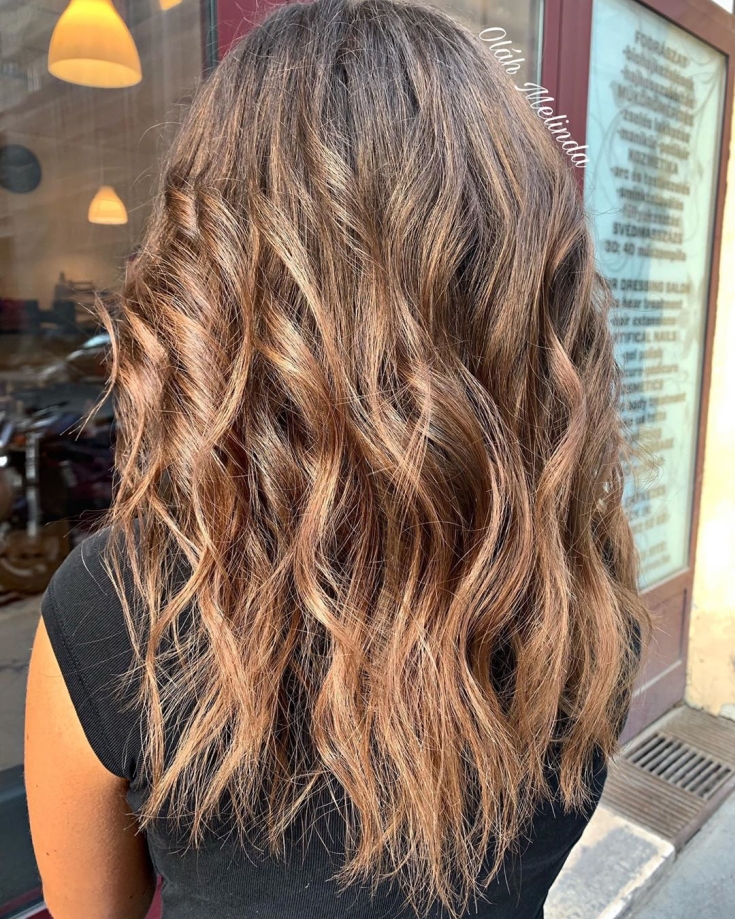 Couleur des cheveux châtain clair