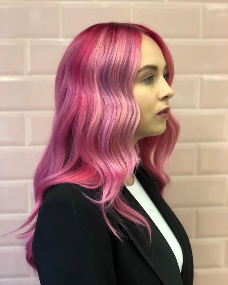 Couleur de cheveux rose perle