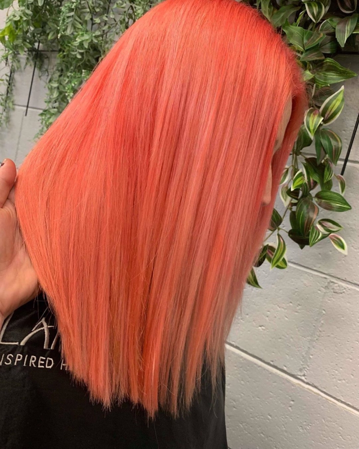Couleur de cheveux en or rose
