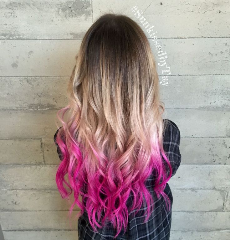 (+135 photo) Teindre les cheveux de l'enfant en rose