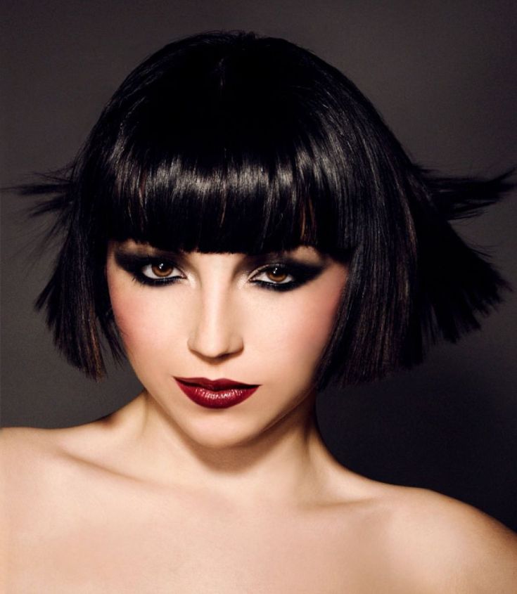 (+180 photos) Coloration cheveux noirs pour cheveux courts