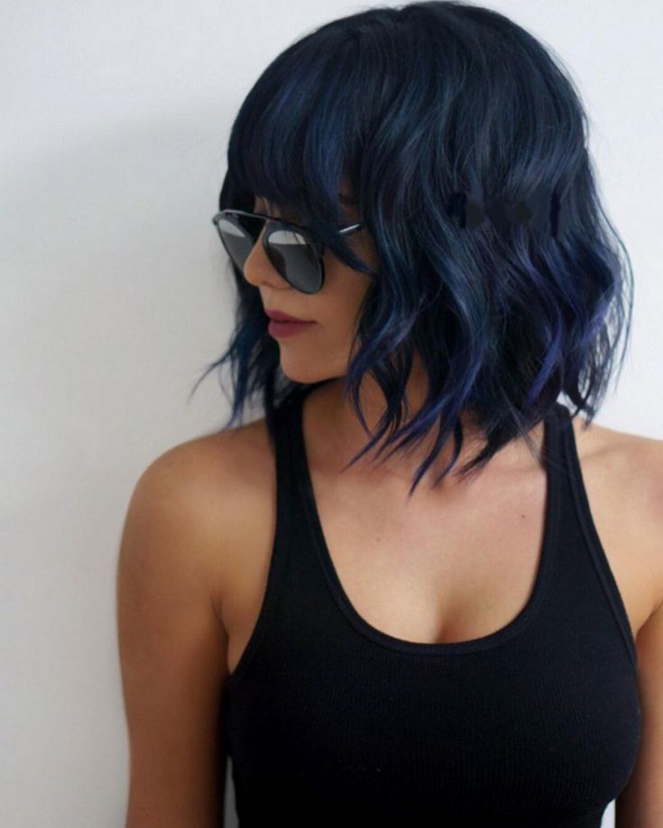 (+180 photos) Coloration cheveux noirs pour cheveux courts