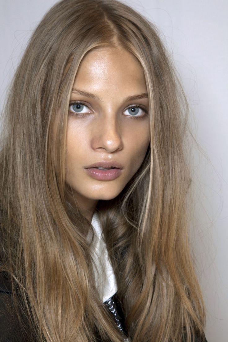 Couleur de cheveux claire pour les yeux gris