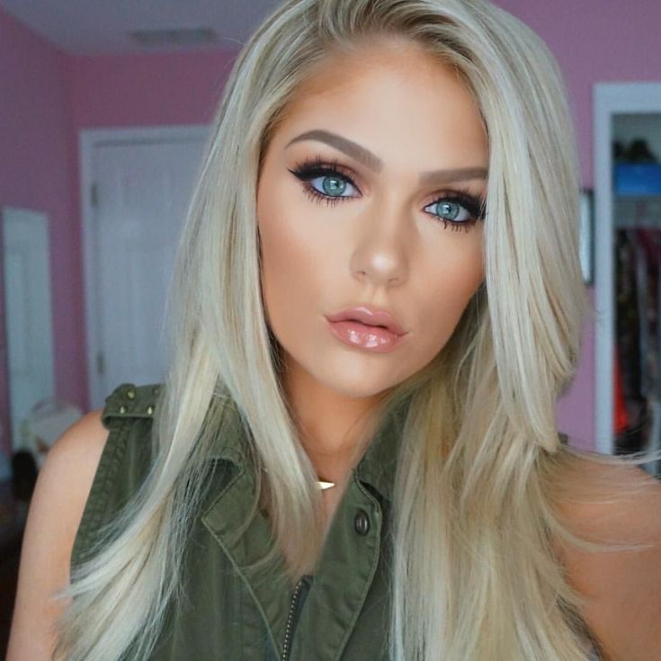 Couleur de cheveux claire pour les yeux gris