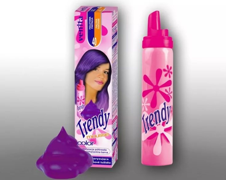 (+135 photo) Teindre les cheveux de l'enfant en rose