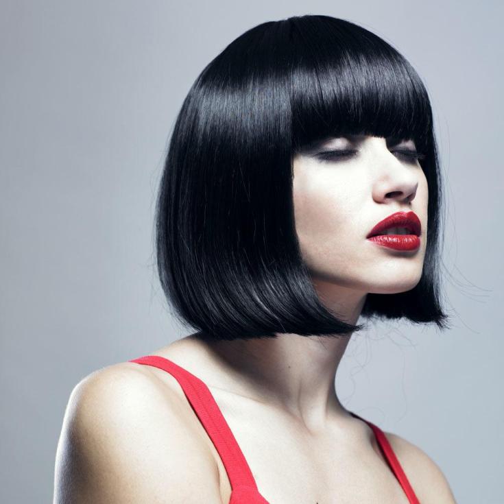 (+180 photos) Coloration cheveux noirs pour cheveux courts