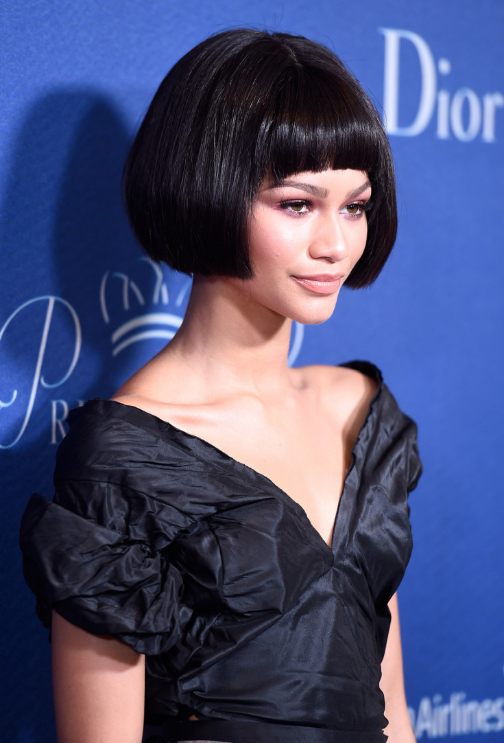 (+180 photos) Coloration cheveux noirs pour cheveux courts