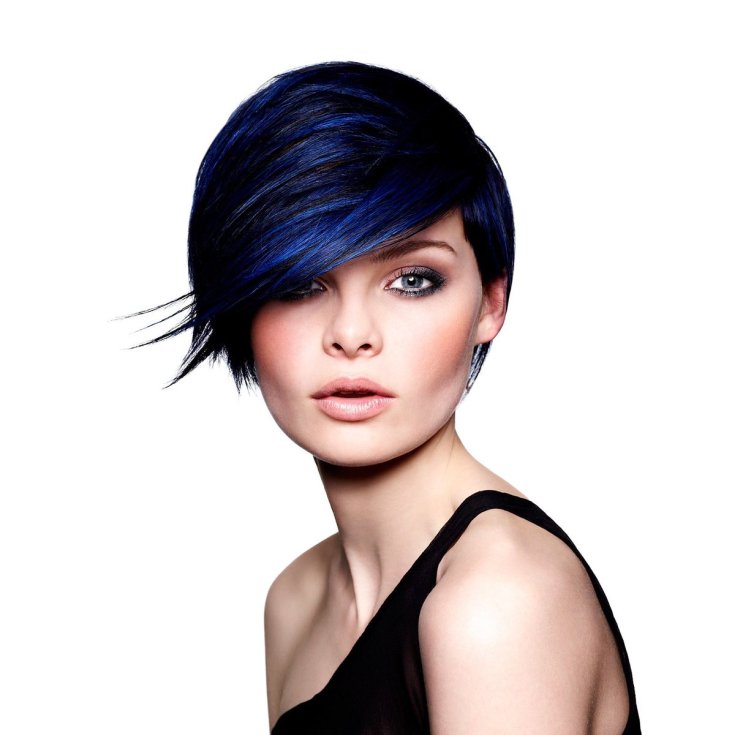 (+180 photos) Coloration cheveux noirs pour cheveux courts