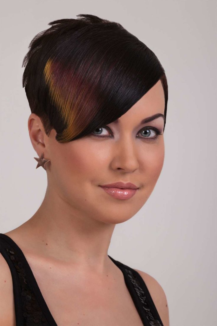 (+180 photos) Coloration cheveux noirs pour cheveux courts
