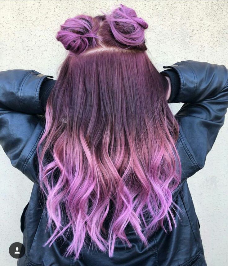 (+135 photo) Teindre les cheveux de l'enfant en rose