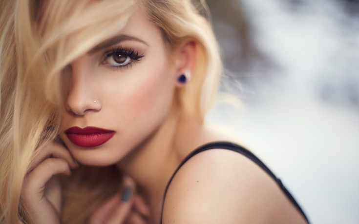 Couleur de cheveux claire pour les yeux bruns