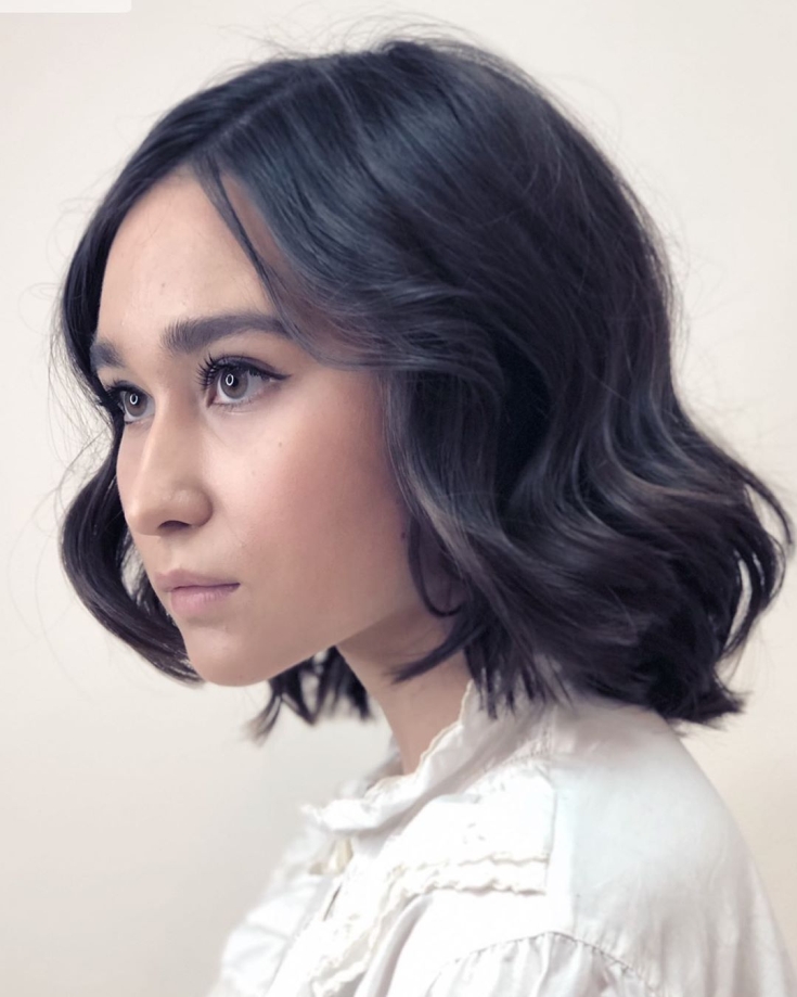 Coupe de cheveux pour cheveux mi-longs tendances de la mode d'automne