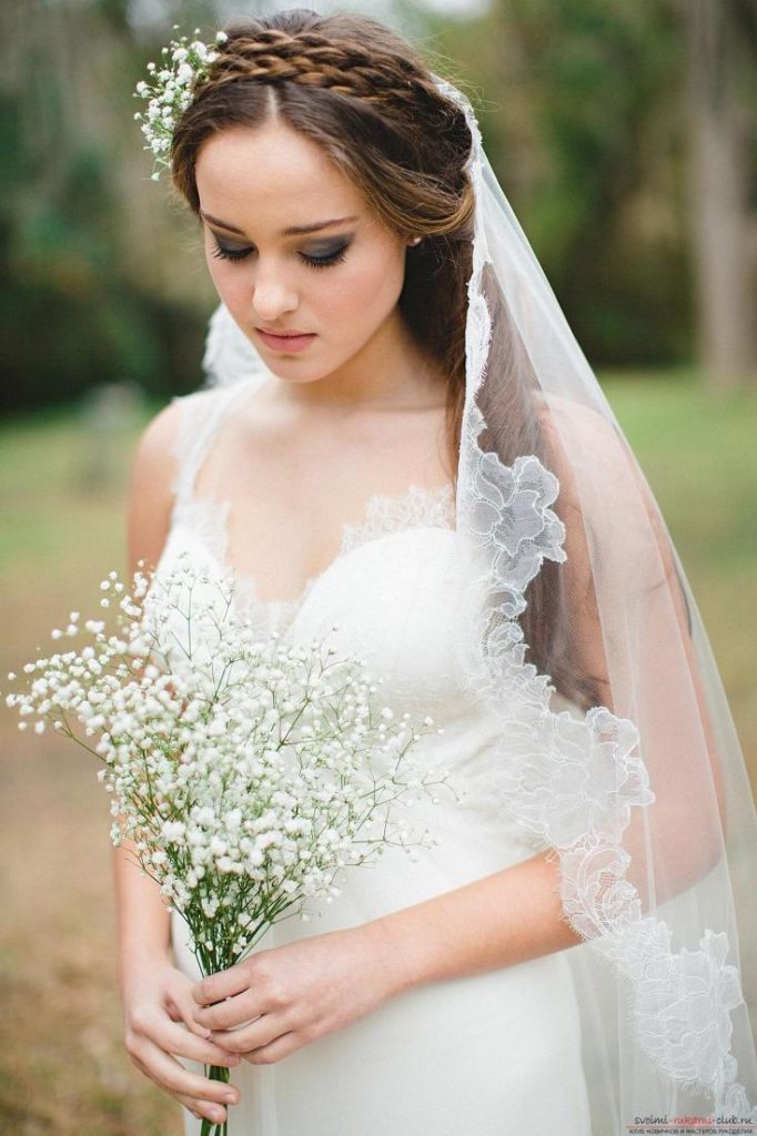 (+240 photos) Coiffures de mariage pour cheveux longs avec un voile
