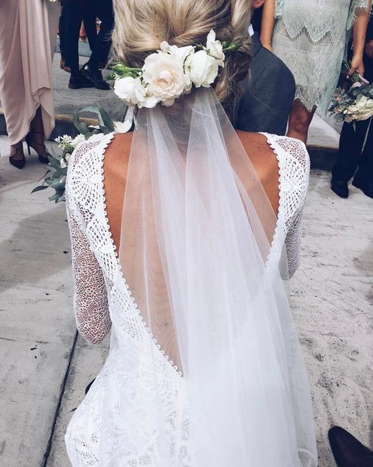 (+240 photos) Coiffures de mariage pour cheveux longs avec un voile
