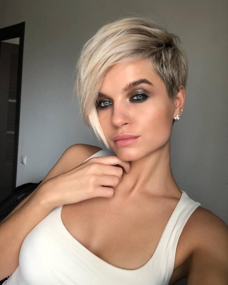 Coupe de cheveux Pixie pour cheveux courts et moyens
