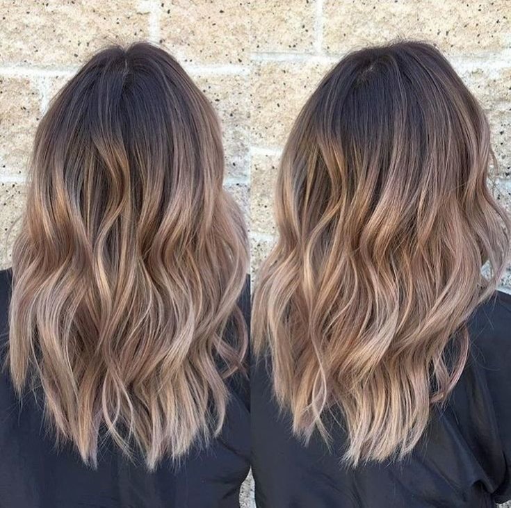 (+180 photos) Shatush sur cheveux foncés de longueur moyenne