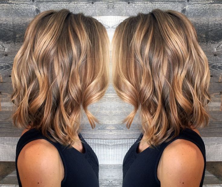 (+180 photos) Shatush sur cheveux foncés de longueur moyenne