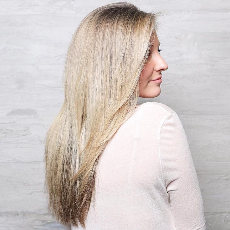 Coupe de cheveux en cascade pour cheveux longs