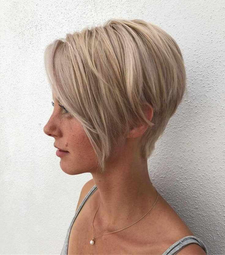 Coupe de cheveux Pixie pour cheveux courts et moyens