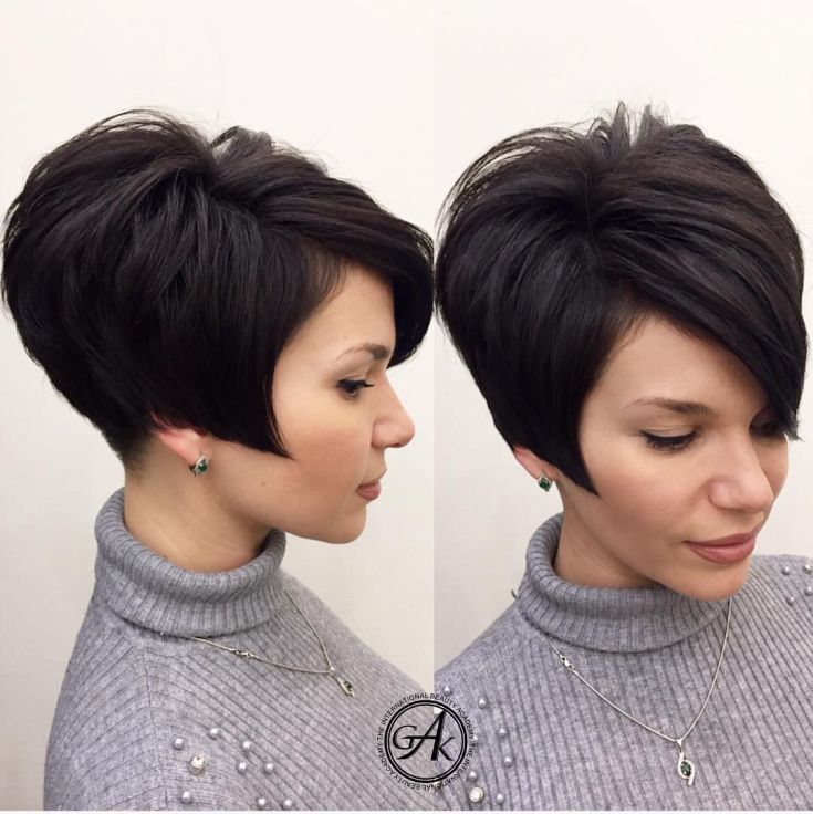 Coupe de cheveux Pixie pour cheveux courts et moyens