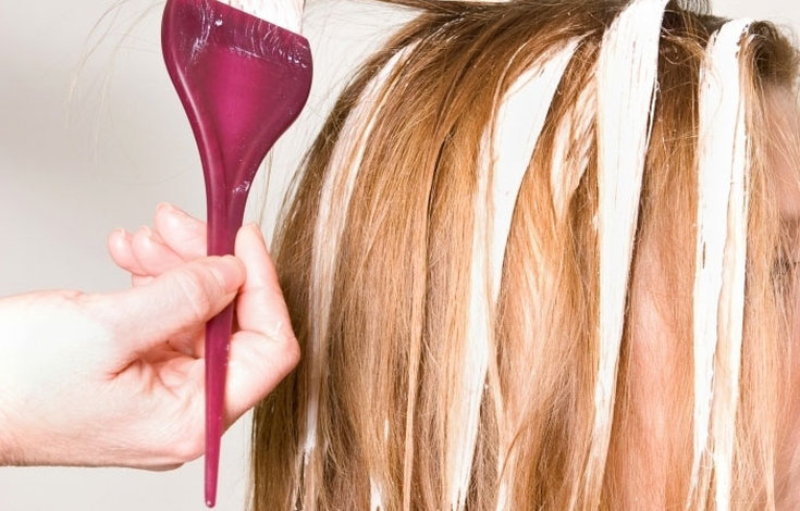 (+125 photos) Coupe de cheveux Shatush pour cheveux courts foncés