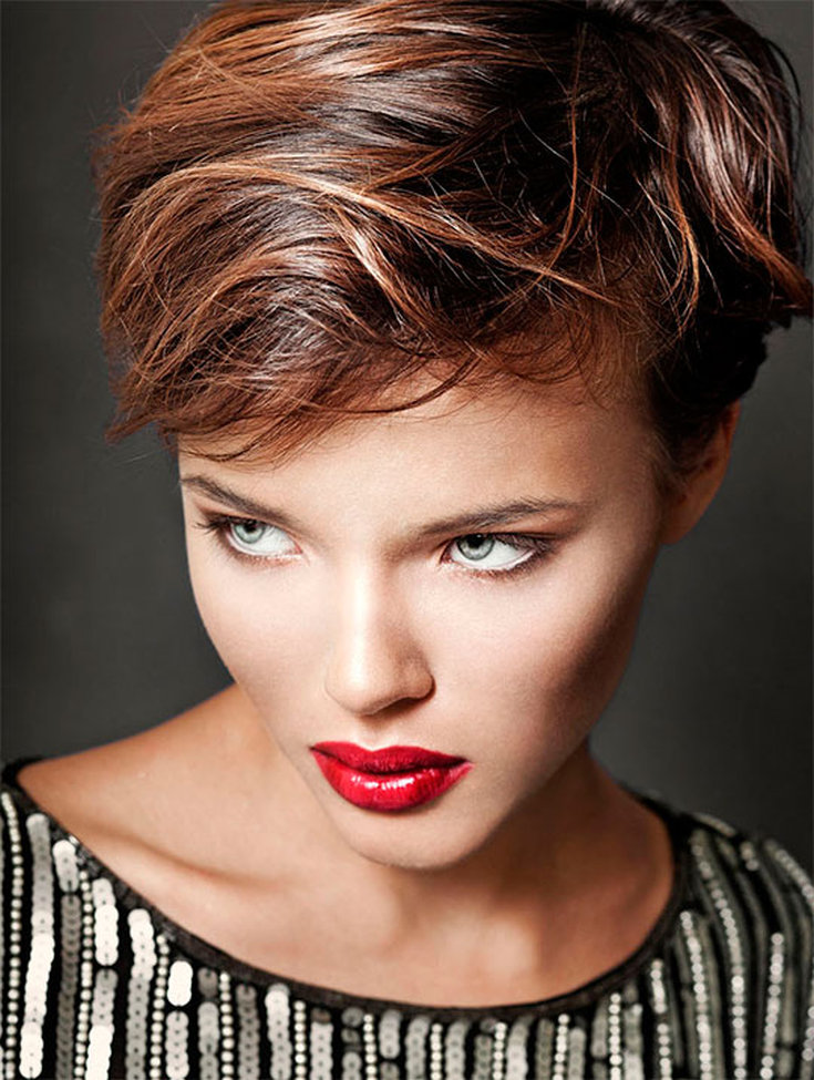 (+125 photos) Coupe de cheveux Shatush pour cheveux courts foncés