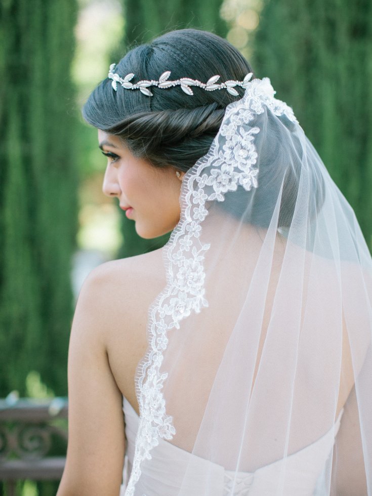 (+240 photos) Coiffures de mariage pour cheveux longs avec un voile