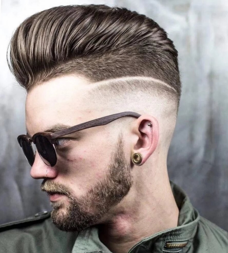 Coupes de cheveux pour hommes aux tempes rasées avec noms et exemples
