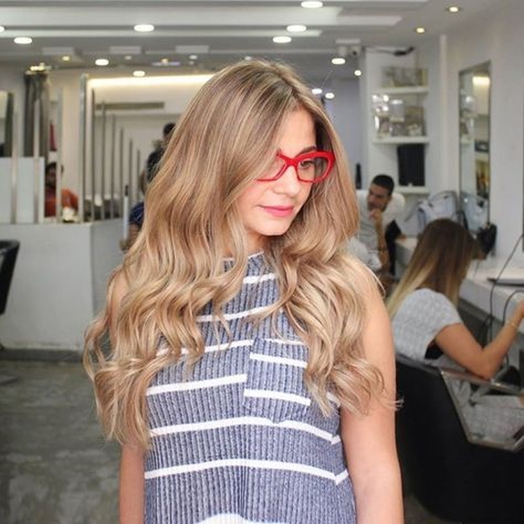 Nuances de blond à la mode : comment choisir sa couleur et ne pas se tromper