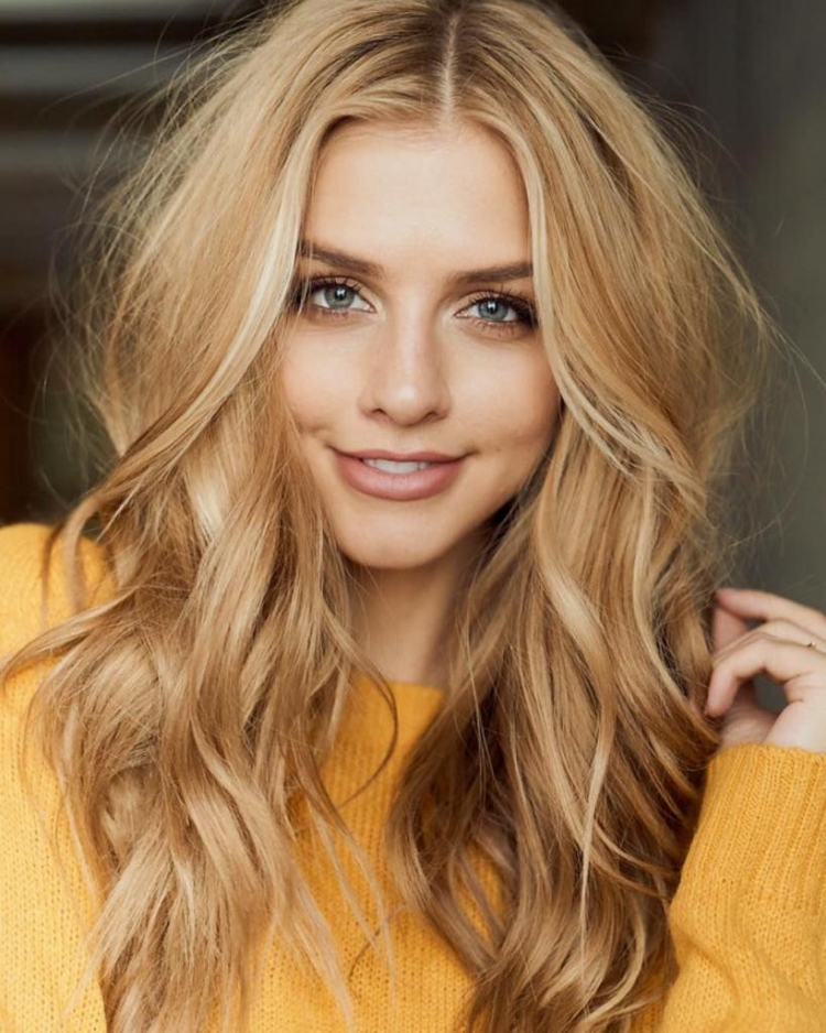 Nuances de blond à la mode : comment choisir sa couleur et ne pas se tromper