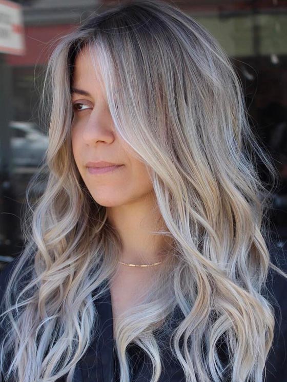 Comment se teindre les cheveux en blond cendré à la maison