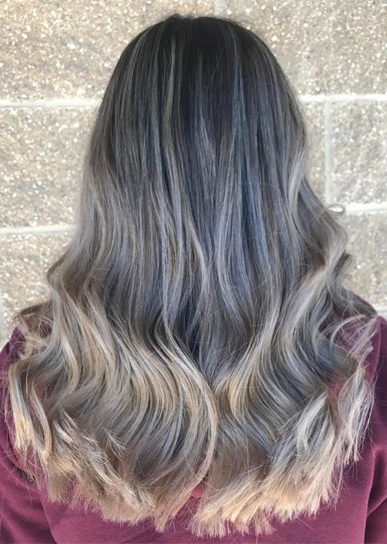 Comment se teindre les cheveux en blond cendré à la maison
