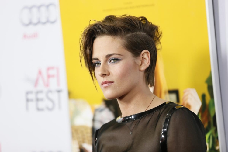 Coupes de cheveux à la mode et très courtes pour les femmes