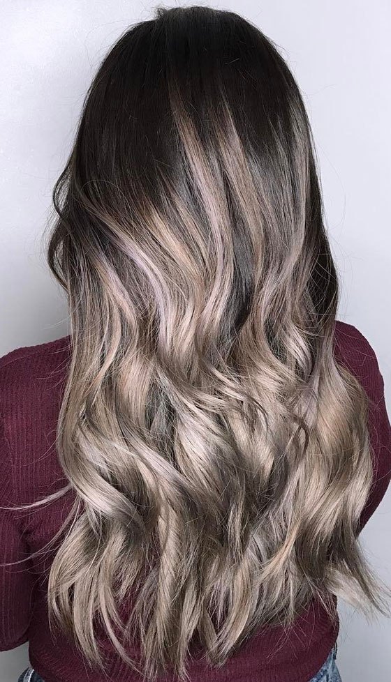 Comment se teindre les cheveux en blond cendré à la maison