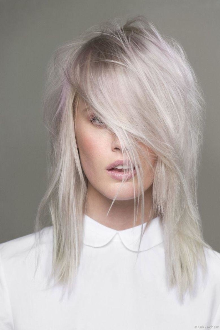 Nuances de blond à la mode : comment choisir sa couleur et ne pas se tromper