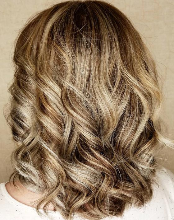 Comment se teindre les cheveux en blond cendré à la maison