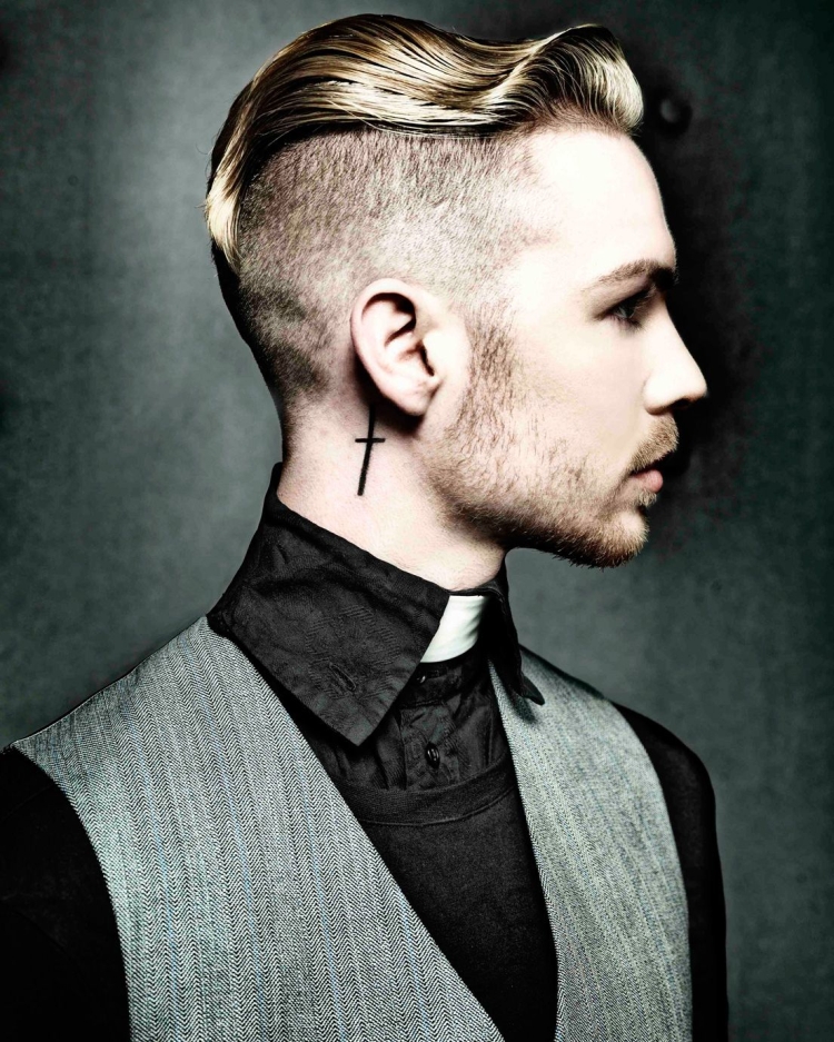 Coupes de cheveux pour hommes aux tempes rasées avec noms et exemples