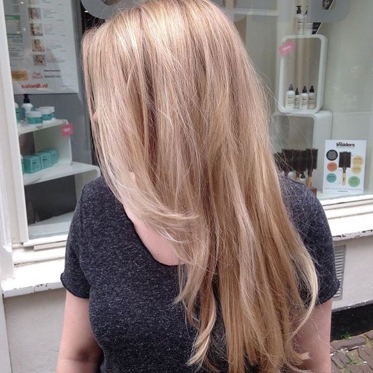 Nuances de blond à la mode : comment choisir sa couleur et ne pas se tromper
