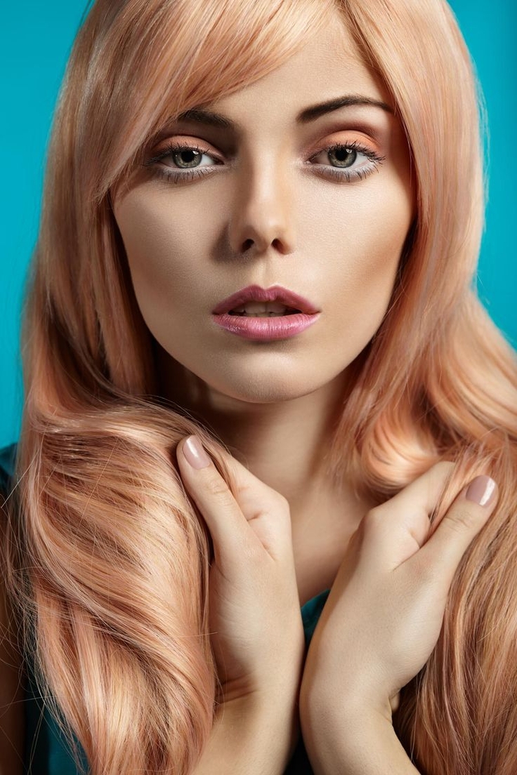 Nuances de blond à la mode : comment choisir sa couleur et ne pas se tromper