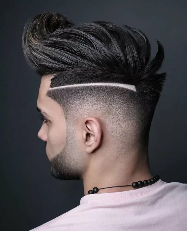 Coupes de cheveux pour hommes aux tempes rasées avec noms et exemples