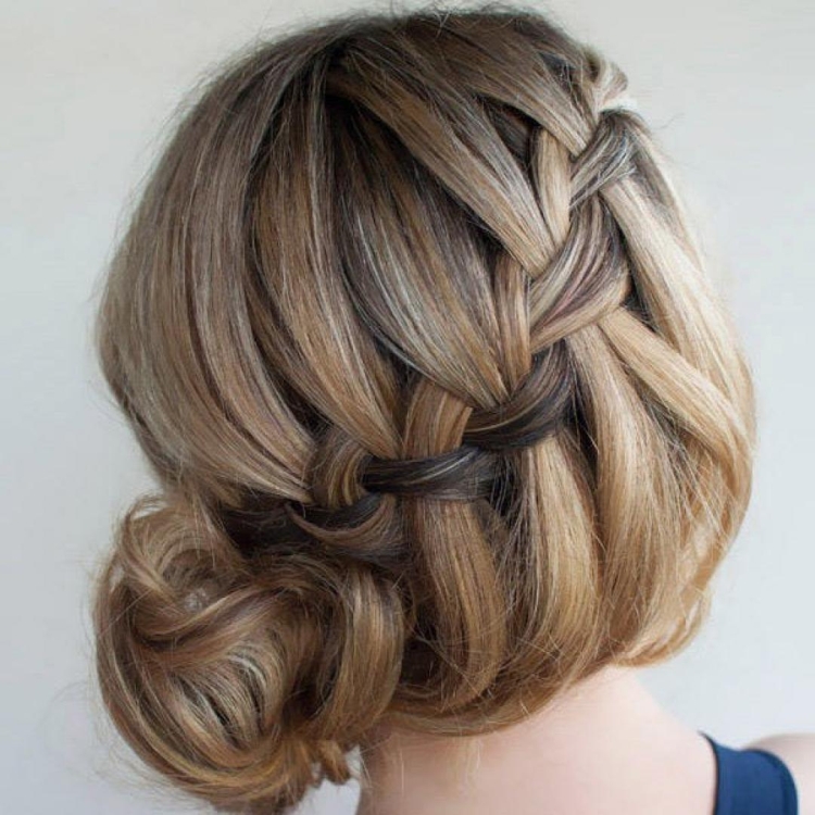 Tisser des tresses pour cheveux courts en 5 minutes