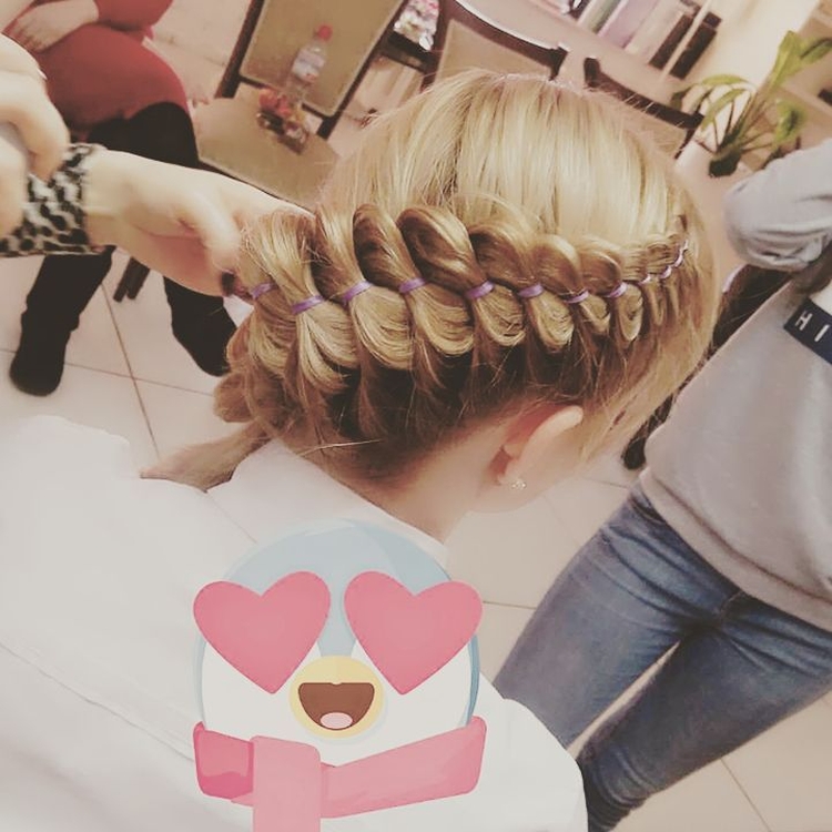 Tisser des tresses pour cheveux courts en 5 minutes